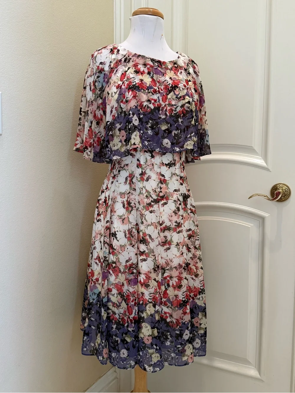 New -Gabby Skye caped floral pattern dress